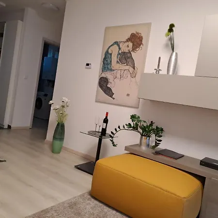 Disztingvalt Apartman, Free Garage Debrecen Exterior foto