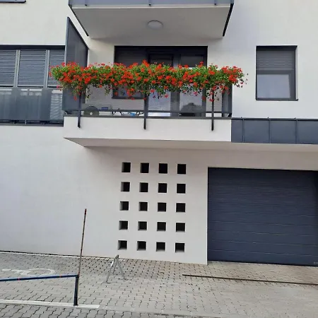 Disztingvalt Apartman, Free Garage Debrecen Exterior foto