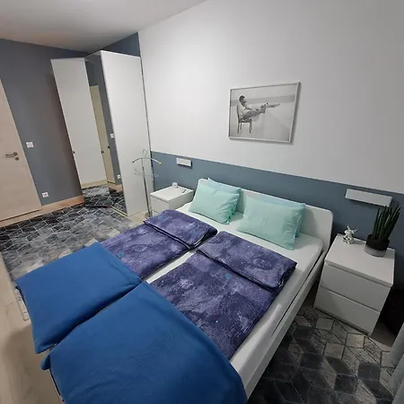 Disztingvalt Apartman, Free Garage Debrecen Exterior foto