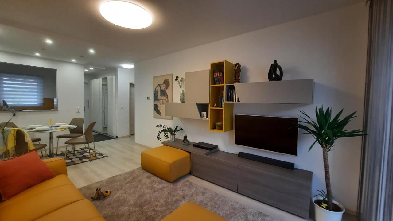 Apartment Disztingvalt Apartman, Free Garage