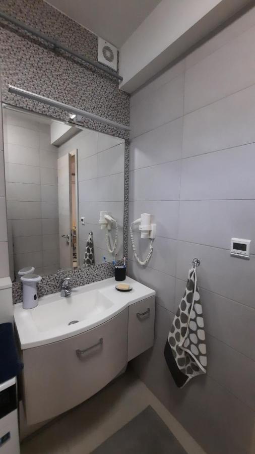 Disztingvalt Apartman, Free Garage Apartment Debrecen