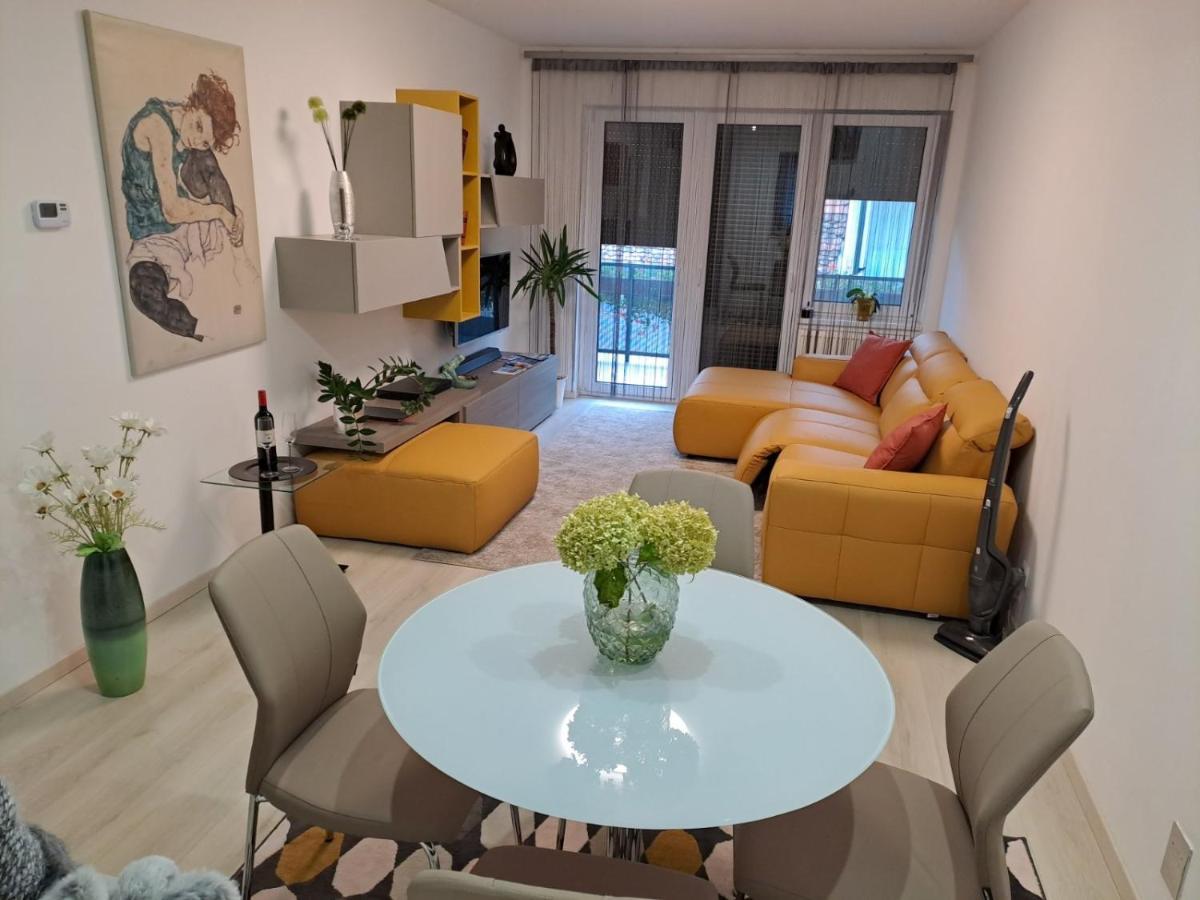 Apartment Disztingvalt Apartman, Free Garage *